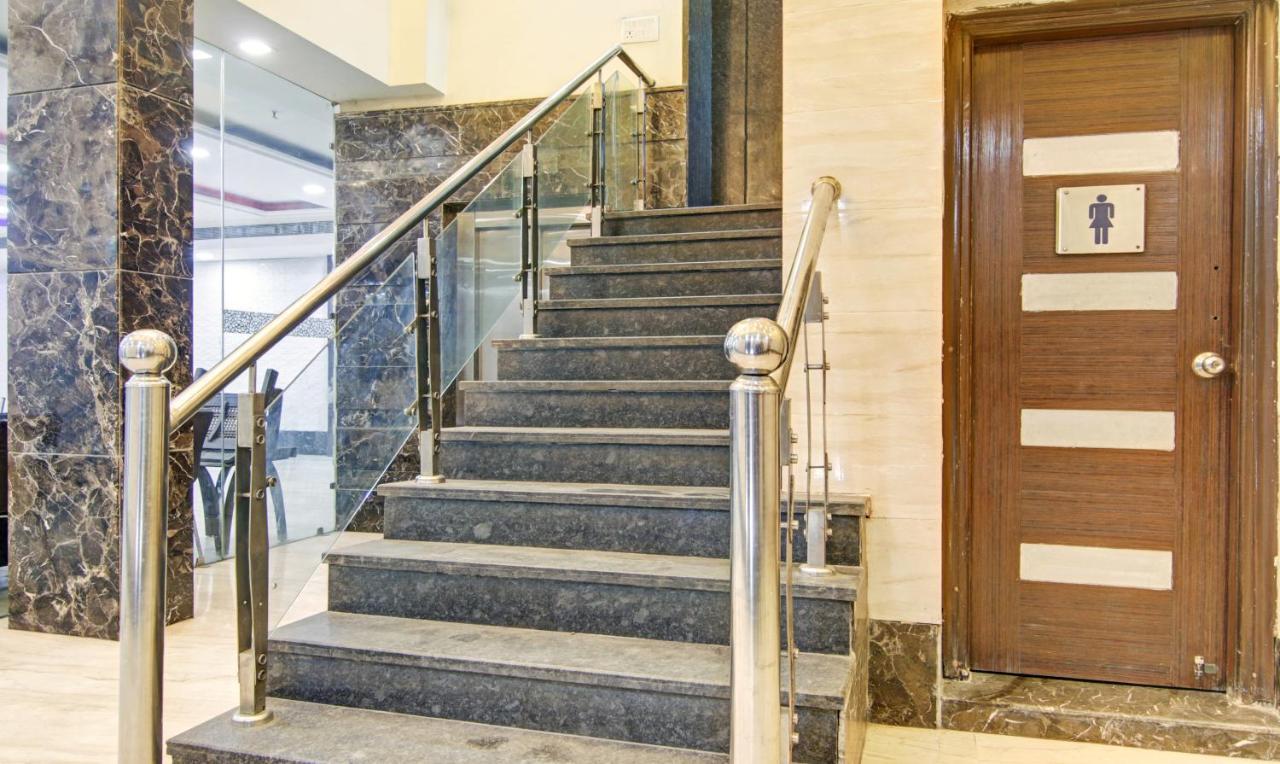 Treebo Trend Elite Hotel New Delhi Ngoại thất bức ảnh